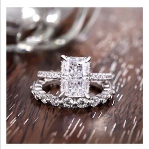 Brand new Louily ring set